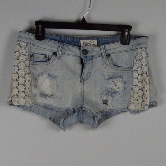 Rue21 Frayed Denim Shorts - Picture 3 of 12